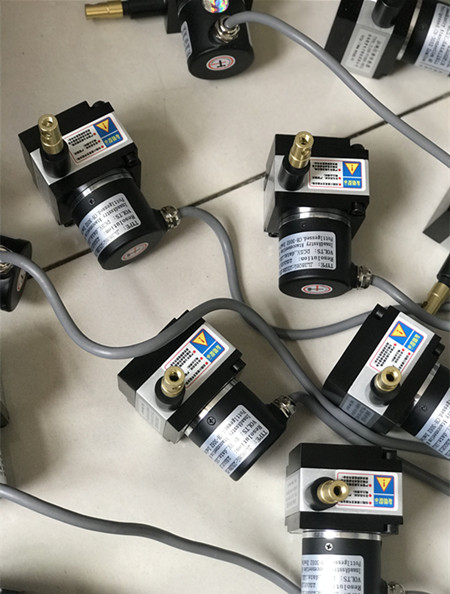 �x��ֱ��λ�Ƃ�����ע����헣�